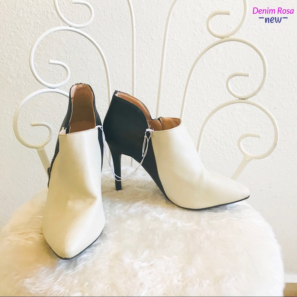 New pointed toe booties